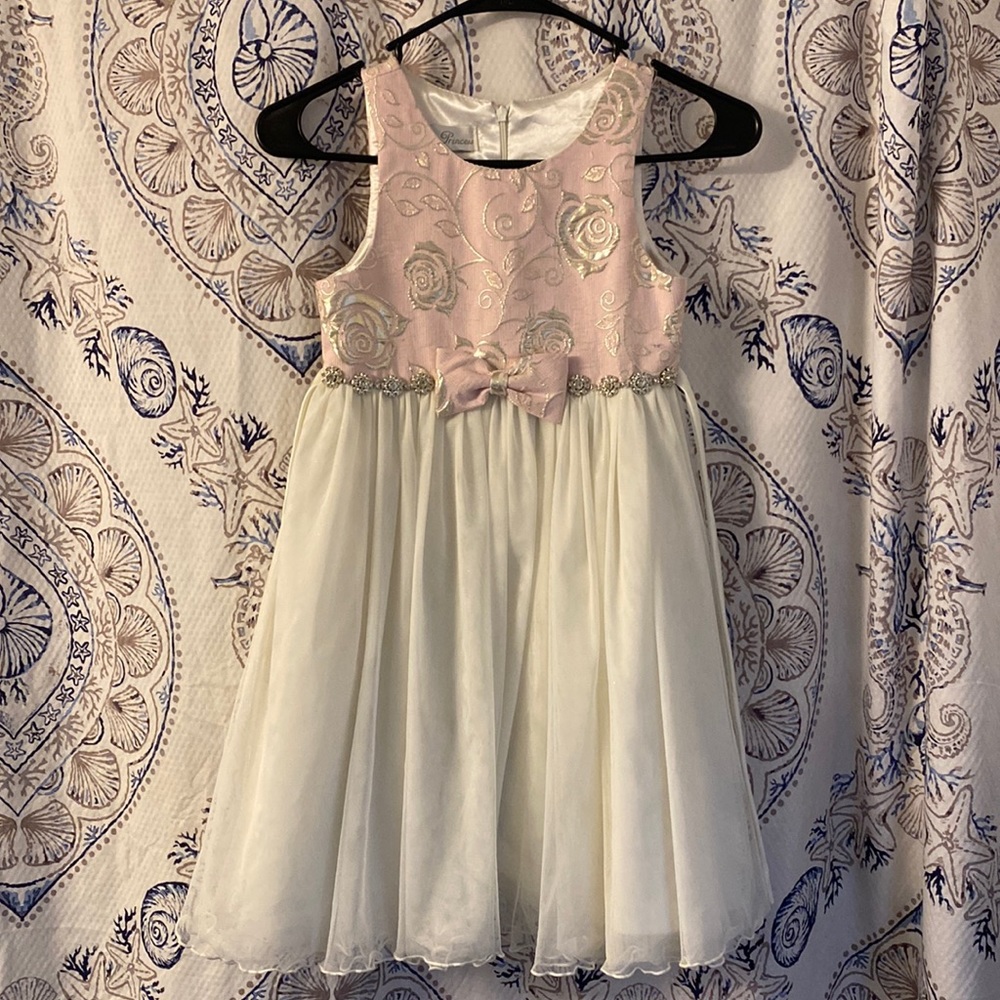 Girl dress